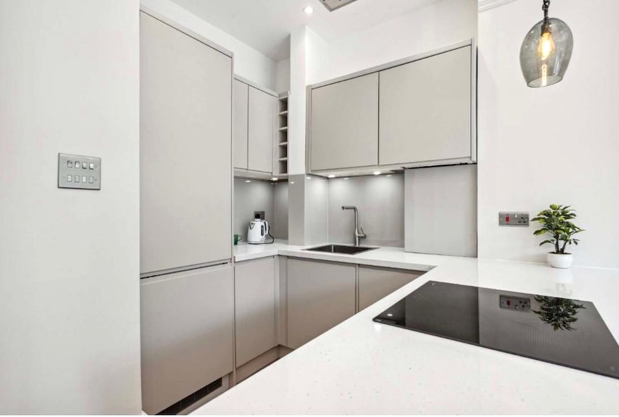 08e7e60a-6a97-4f2b-b39a-939779a0e4f1